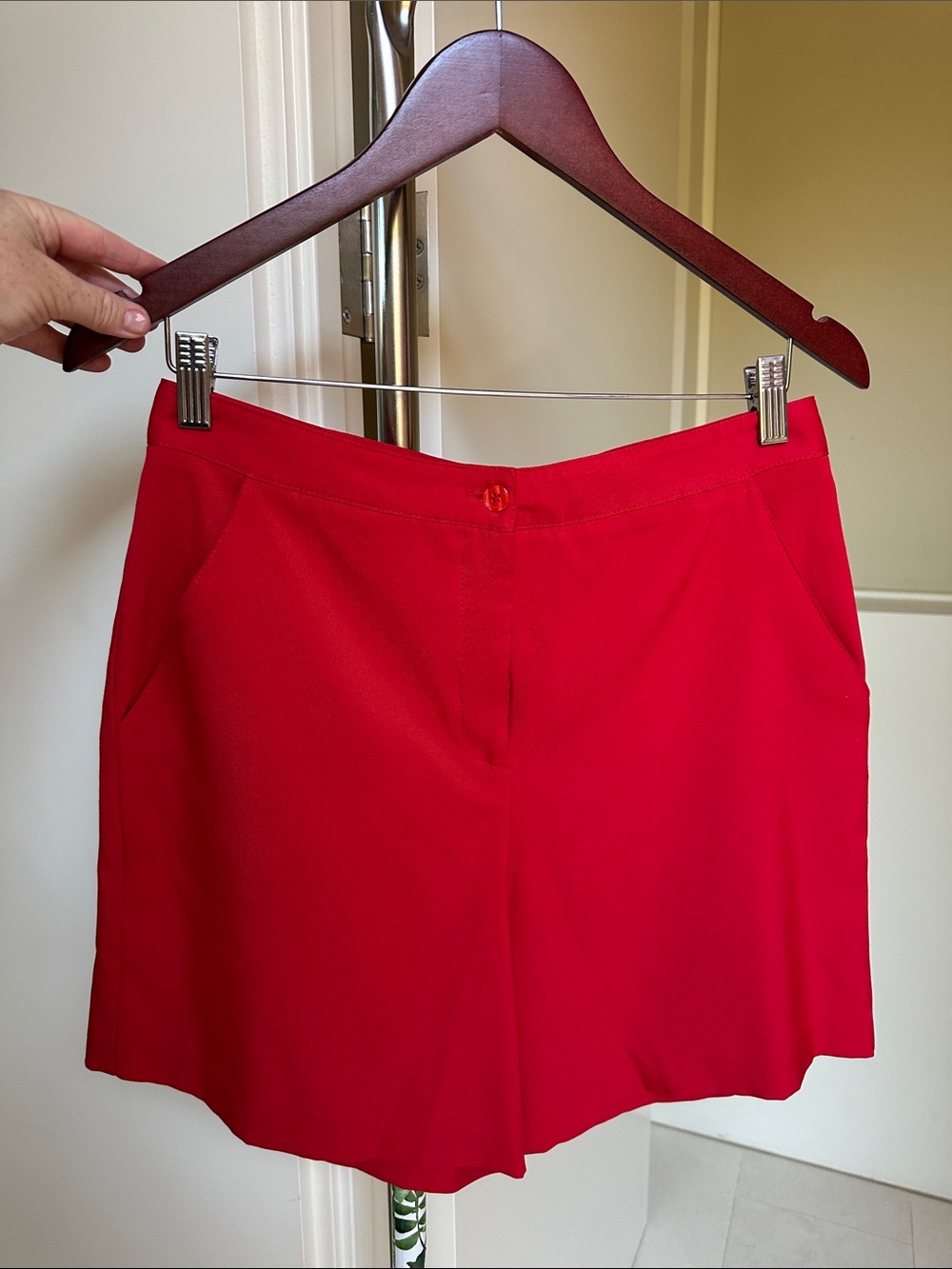 Lilly if Beverly Hills Red Pull-On Women's Bermuda Golf Shorts